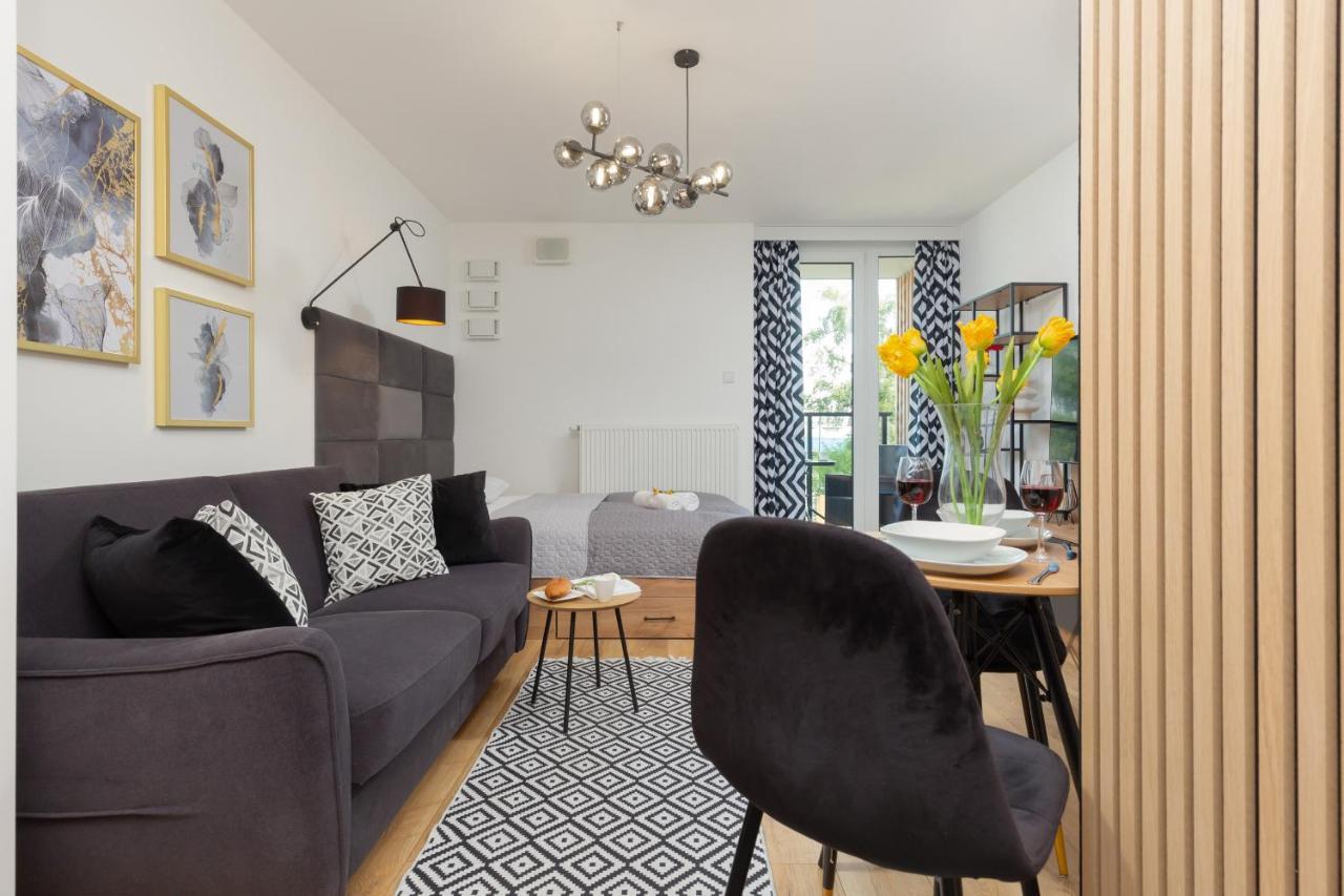 Warsaw Praga Kokoryczki Apartments With Parking By Noclegi Renters Luaran gambar