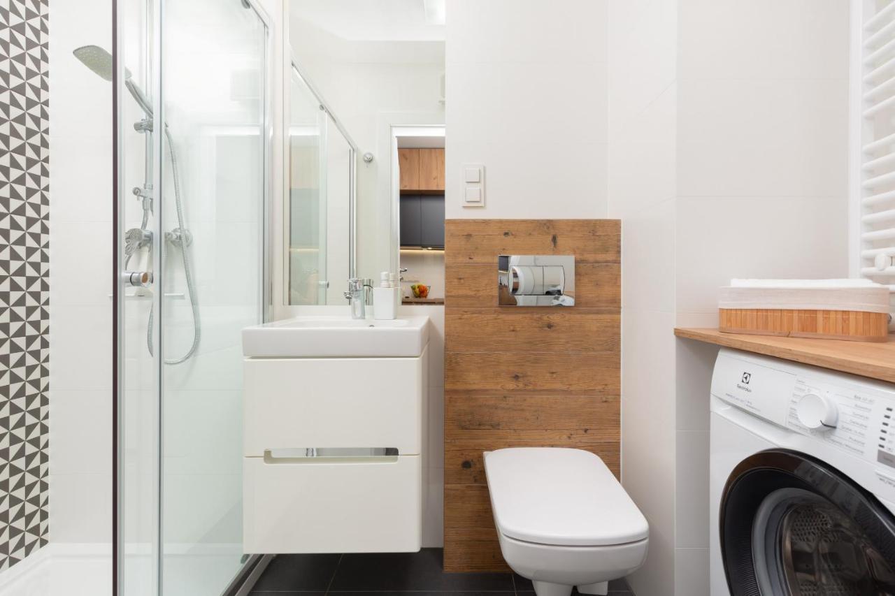 Warsaw Praga Kokoryczki Apartments With Parking By Noclegi Renters Luaran gambar